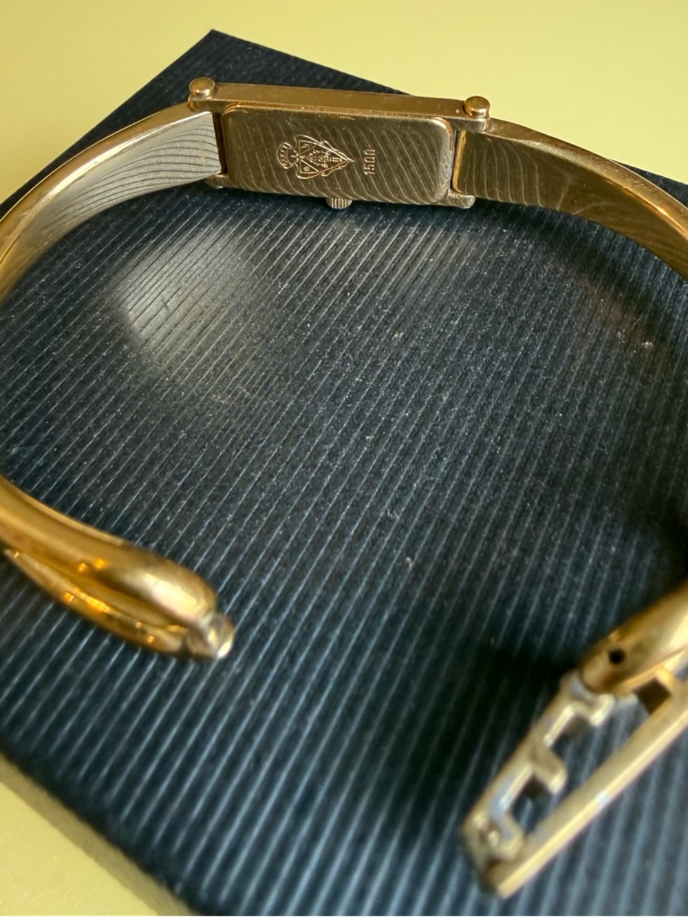 Gucci Gold-Tone Rectangular Mother-of-Pearl Bangle Watch - Picture 4 of 9